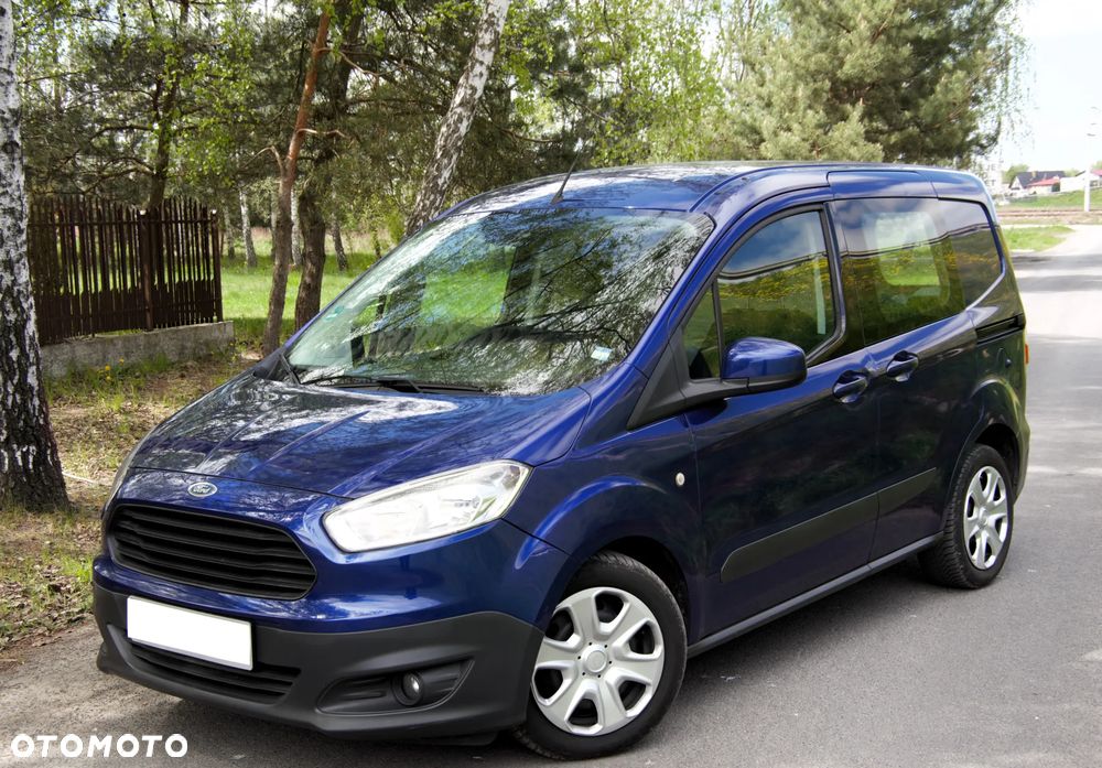 Ford Transit Courier - 11