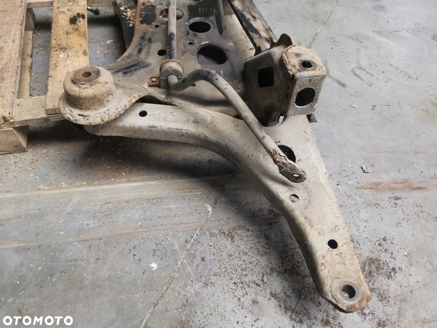 TRAWERSA SANKI FORD TRANSIT MK7 7C115019B 4X4 - 4