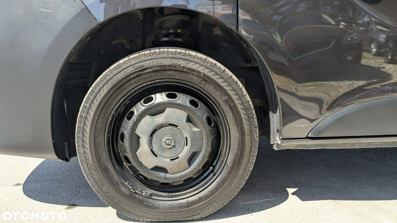 Opel Vivaro - 32