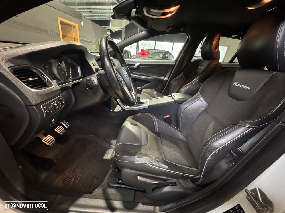 Volvo V60 1.6 D2 Drive R-Design Start/Stop - 23