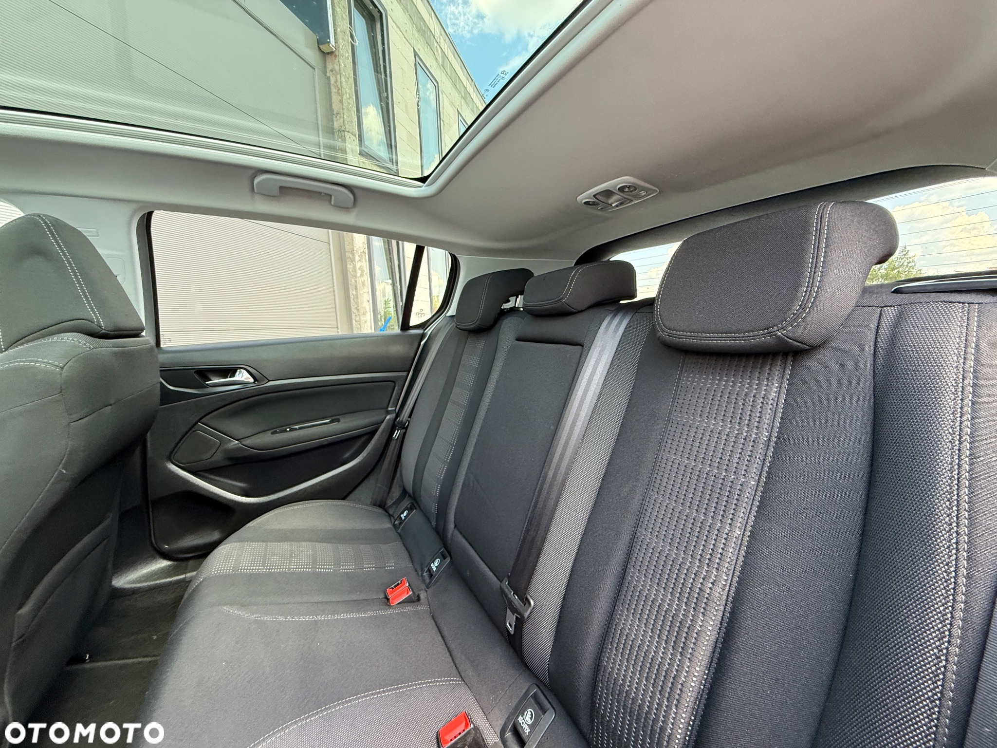 Peugeot 308 SW 1.2 PureTech GPF Allure S&S - 24
