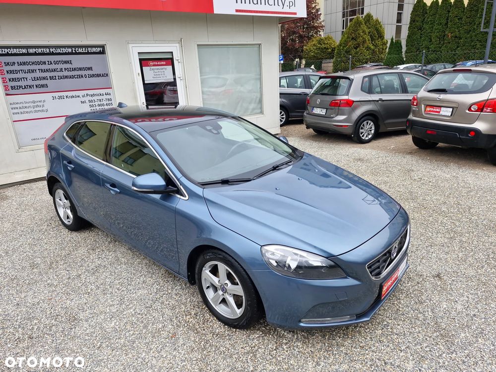Volvo V40 D2 Momentum - 11