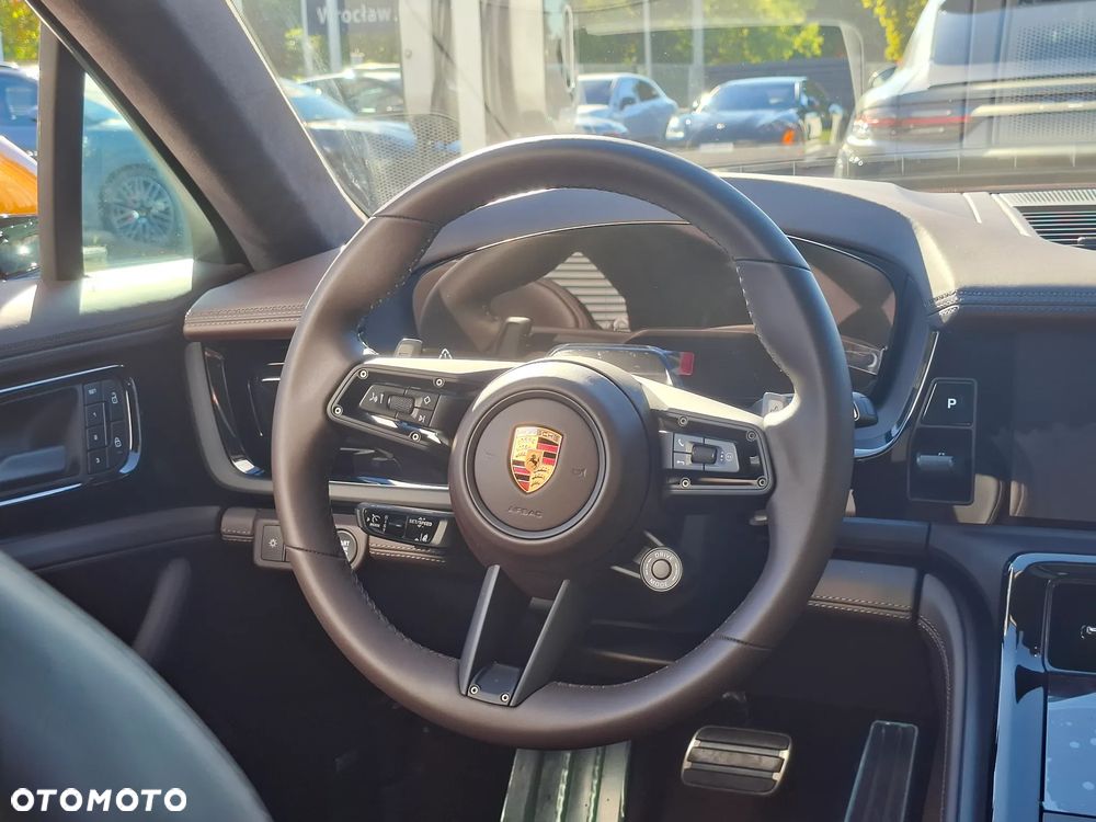 Porsche Panamera GTS - 24