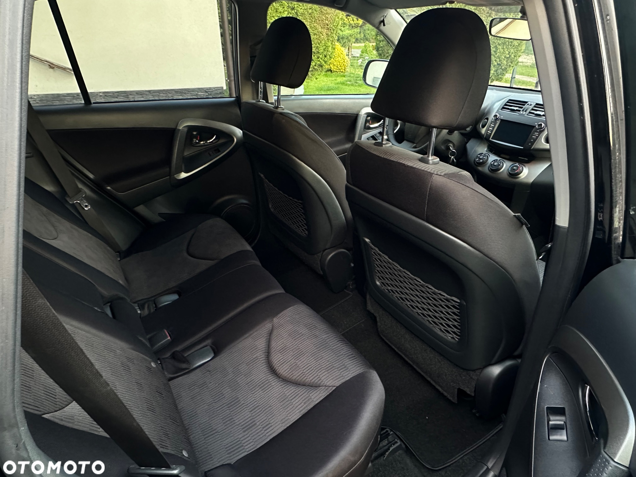 Toyota RAV4 2.0 VVT-i 2010 - 13