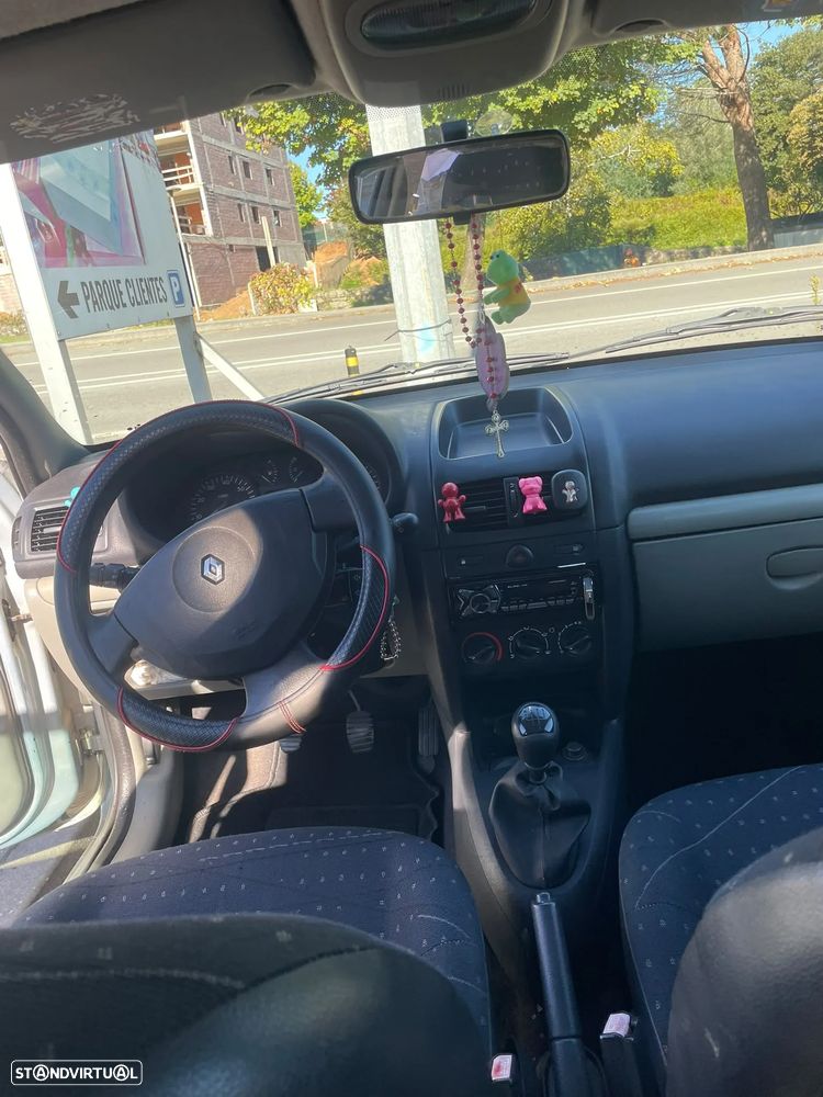 Renault Clio - 3