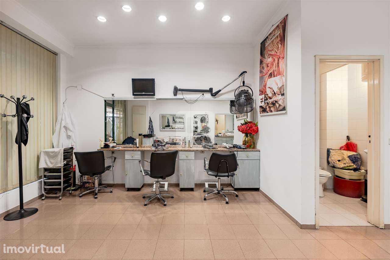 Loja Comercial em Matosinhos – Próxima à Câmara Municipal - Grande imagem: 5/13