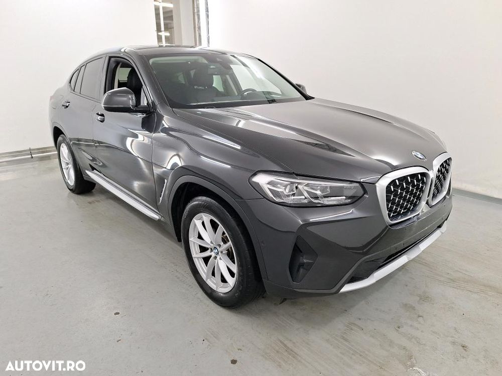 BMW X4 xDrive20i AT xLine - 29
