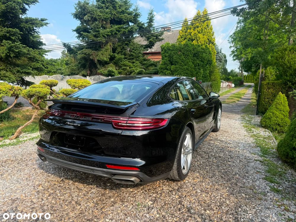 Porsche Panamera - 6