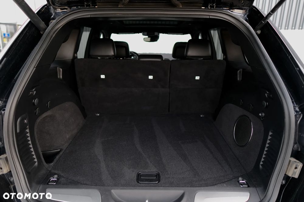Jeep Grand Cherokee - 20