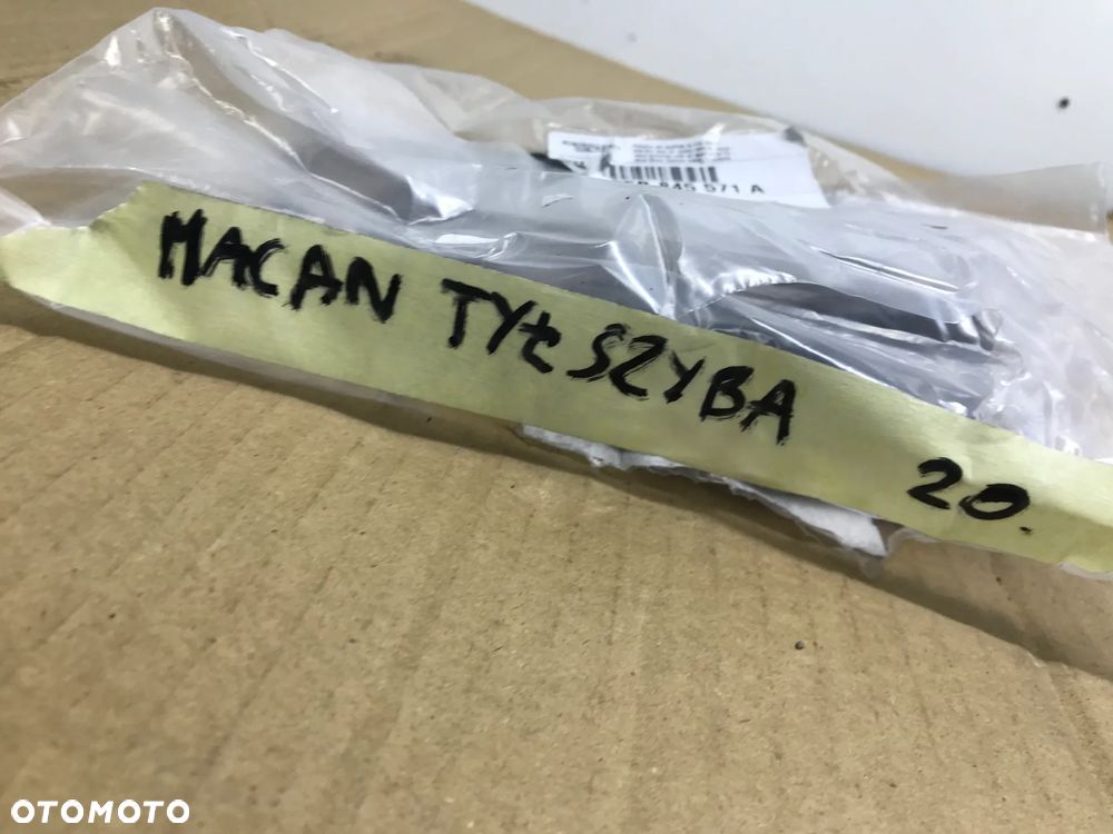 Uszczelka Porsche macan guma szyby bagażnika 95b845571a - 5