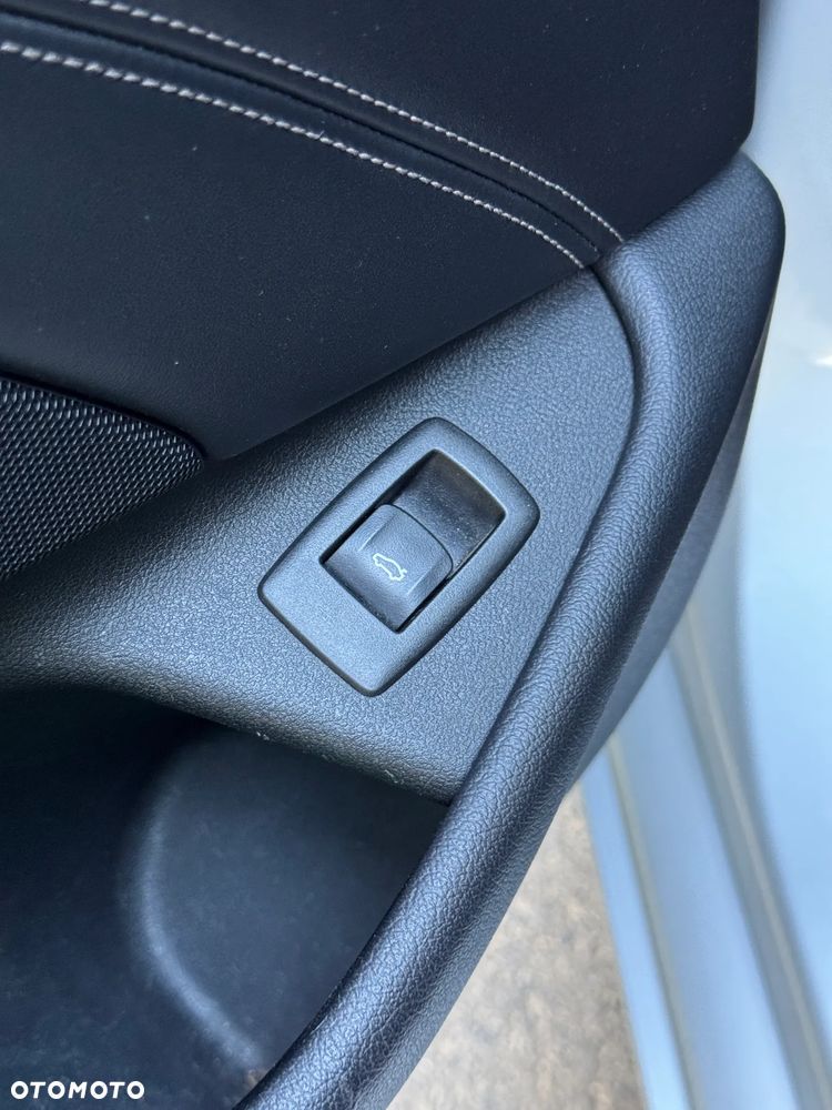 BMW Seria 5 530i xDrive Sport Line sport - 23