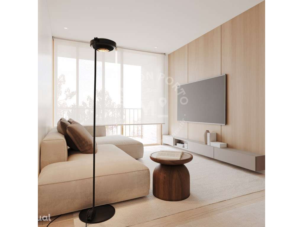 Apartamento T1 com Varanda e Lugar de Estacionamento próximo ao Gai... - Grande imagem: 2/17