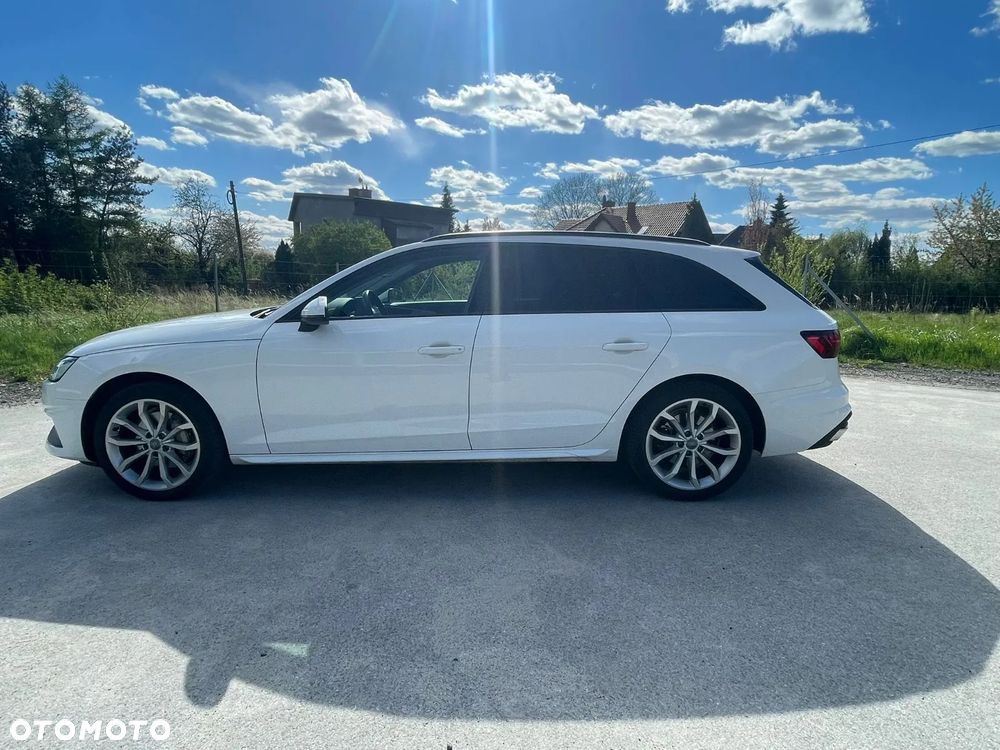 Audi A4 Avant 40 TDI Quattro Advanced S tronic - 4