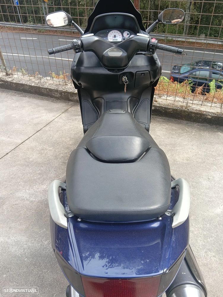 Yamaha TMAX - 4