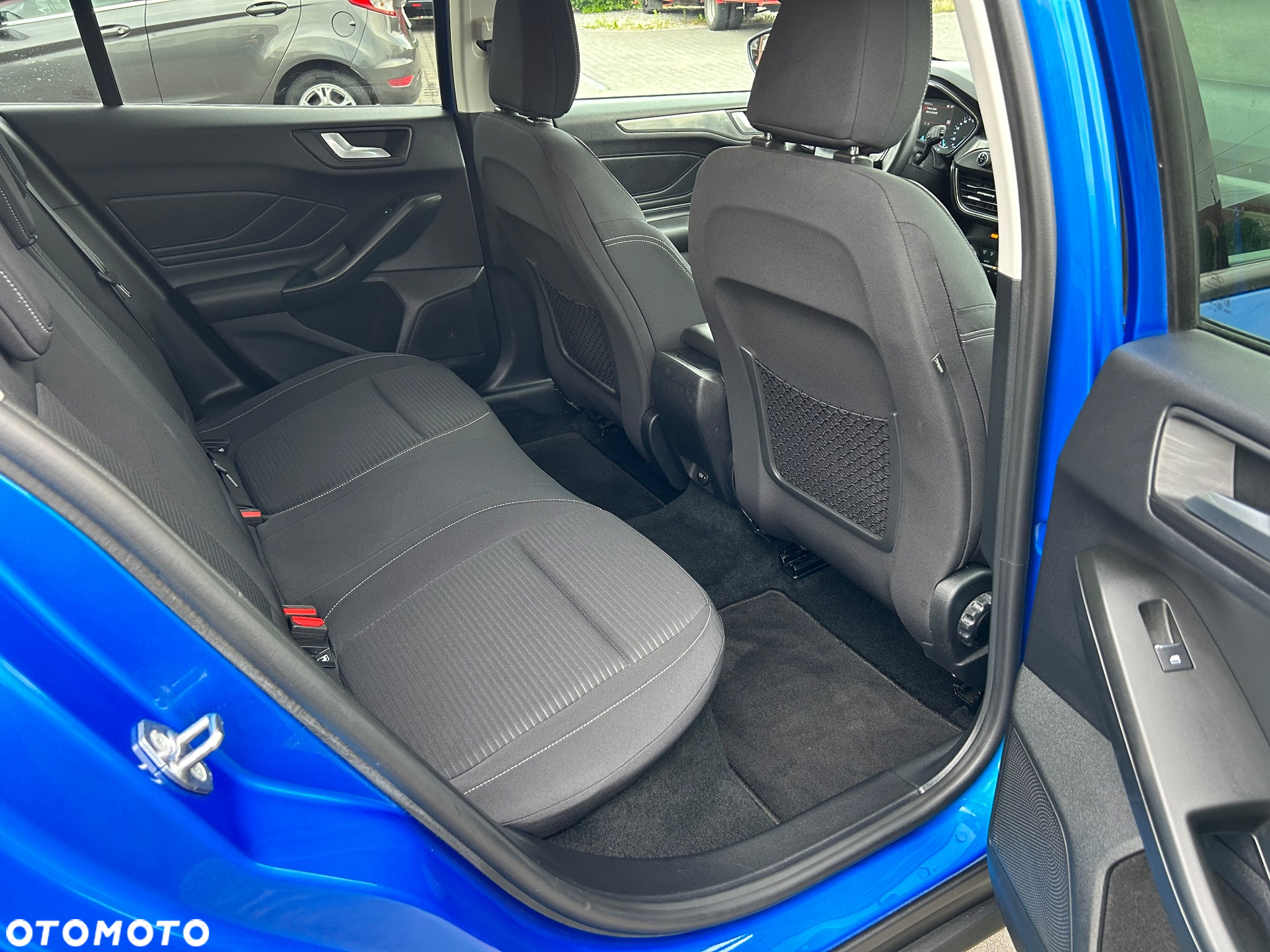 Ford Focus 1.5 EcoBlue Start-Stopp-System TITANIUM DESIGN - 16
