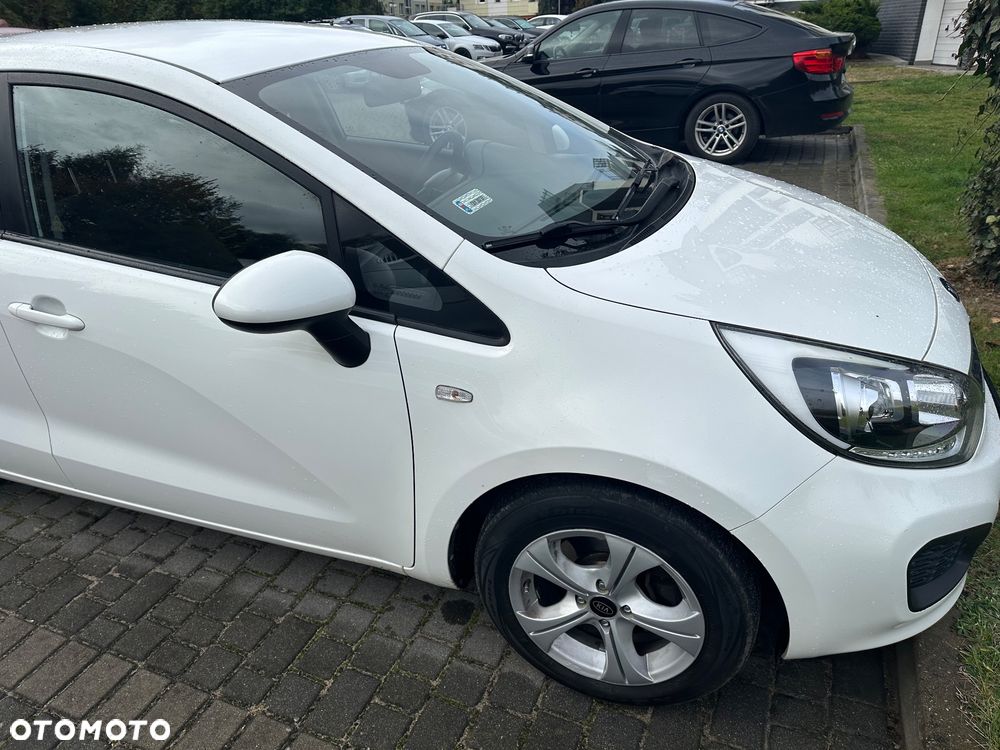 Kia Rio 1.4 M - 6