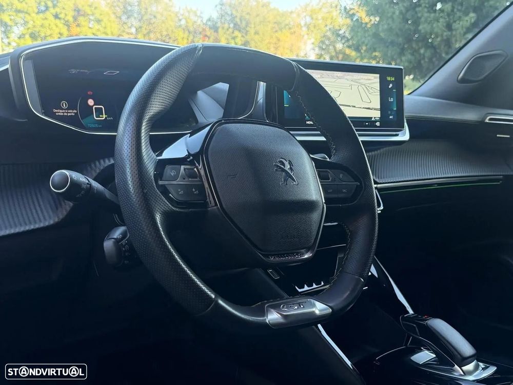 Peugeot e-2008 50 kWh GT Pack - 11