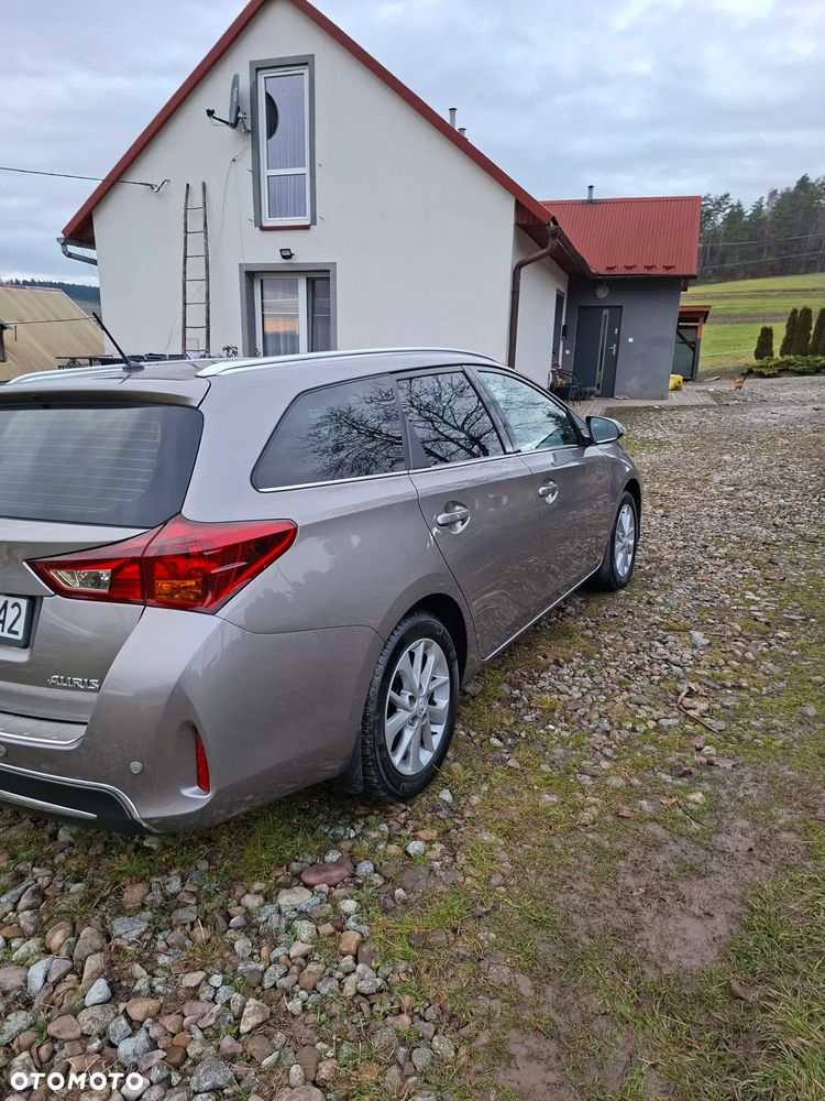 Toyota Auris - 4