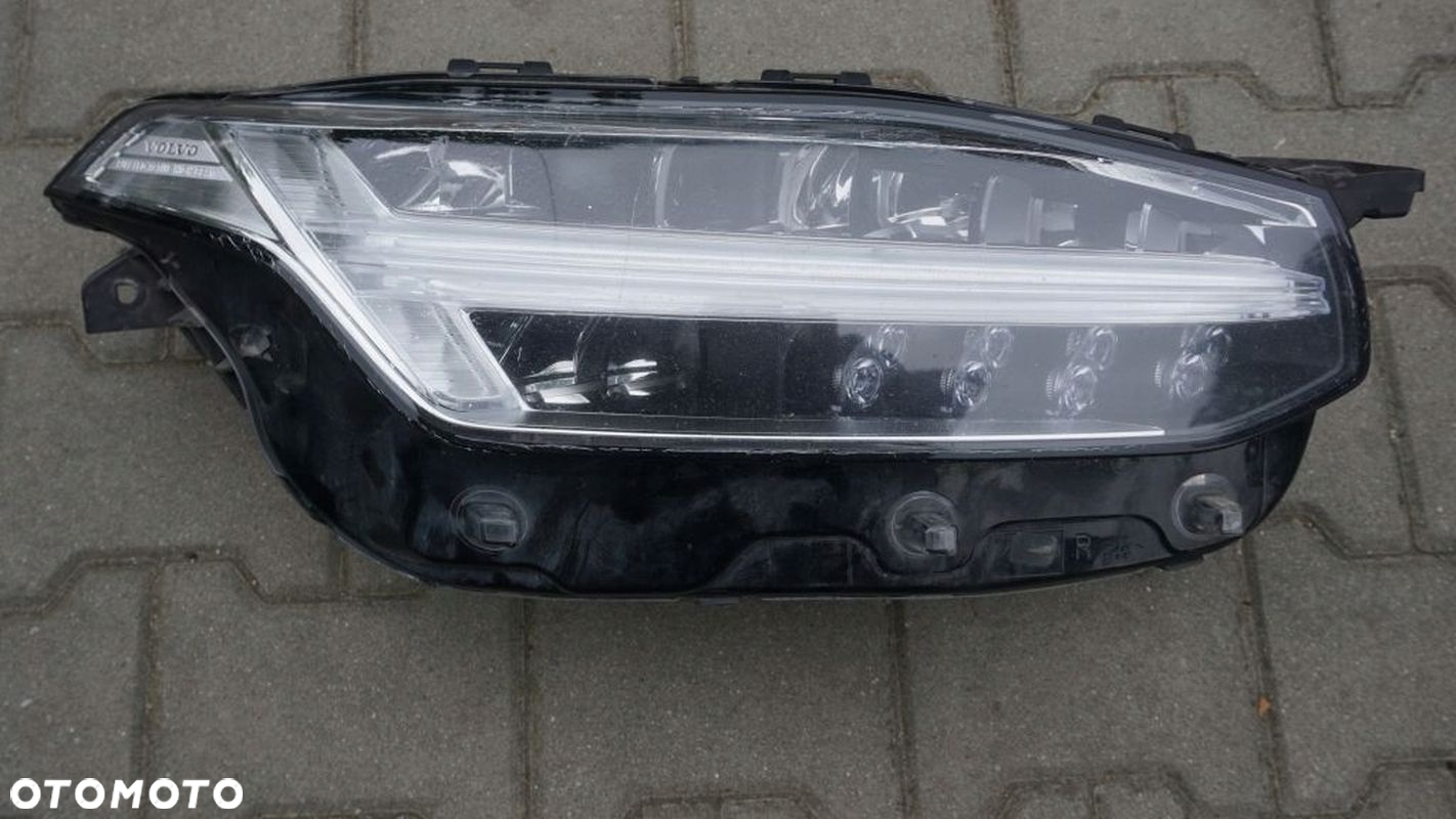 VOLVO XC90 II - LAMPA FULL LED LEWA PRAWA PRZÓD KPL. - 2