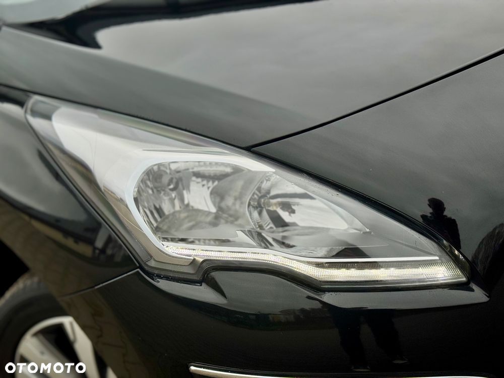 Peugeot 3008 1.6 BlueHDi Style S&S - 38