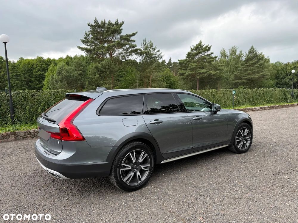 Volvo V90 Cross Country D5 AWD Pro - 14