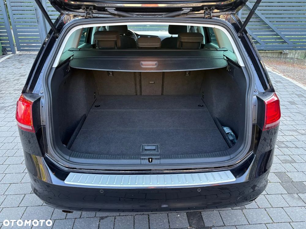 Volkswagen Golf 1.2 TSI BlueMotion Technology DSG Lounge - 16