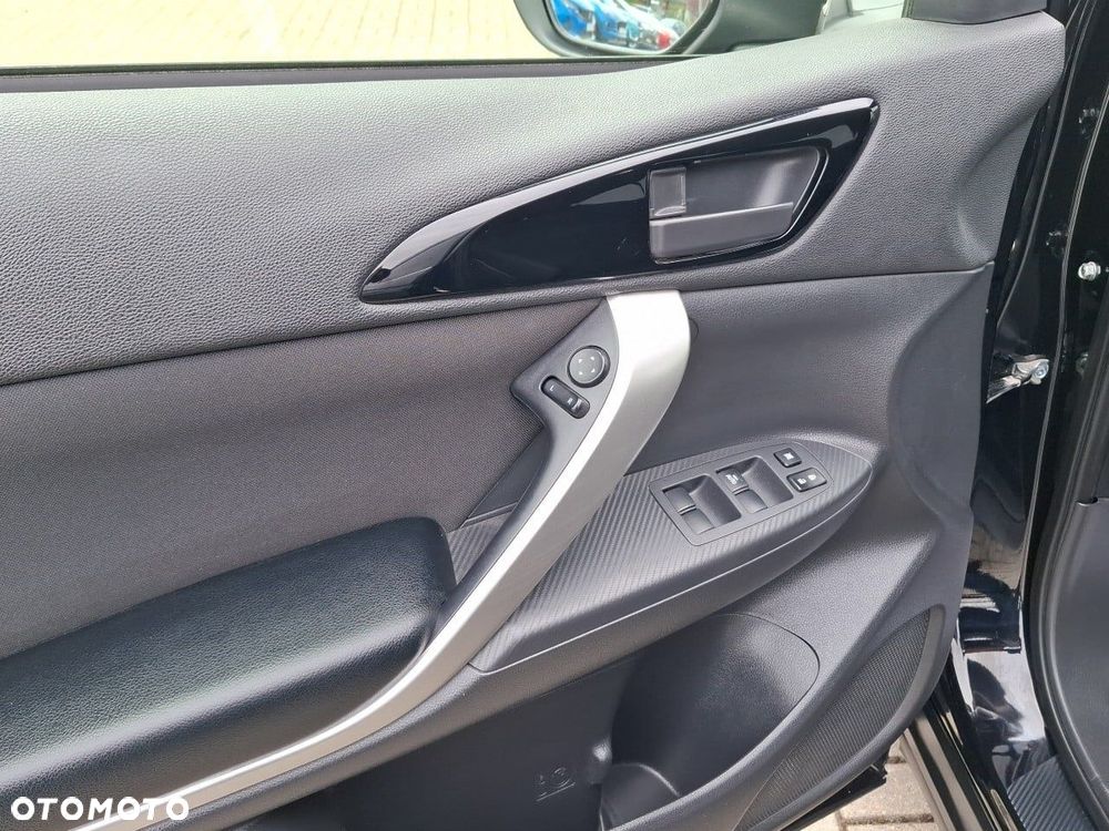 Mitsubishi Eclipse Cross 1.5 T Invite Plus CVT - 18