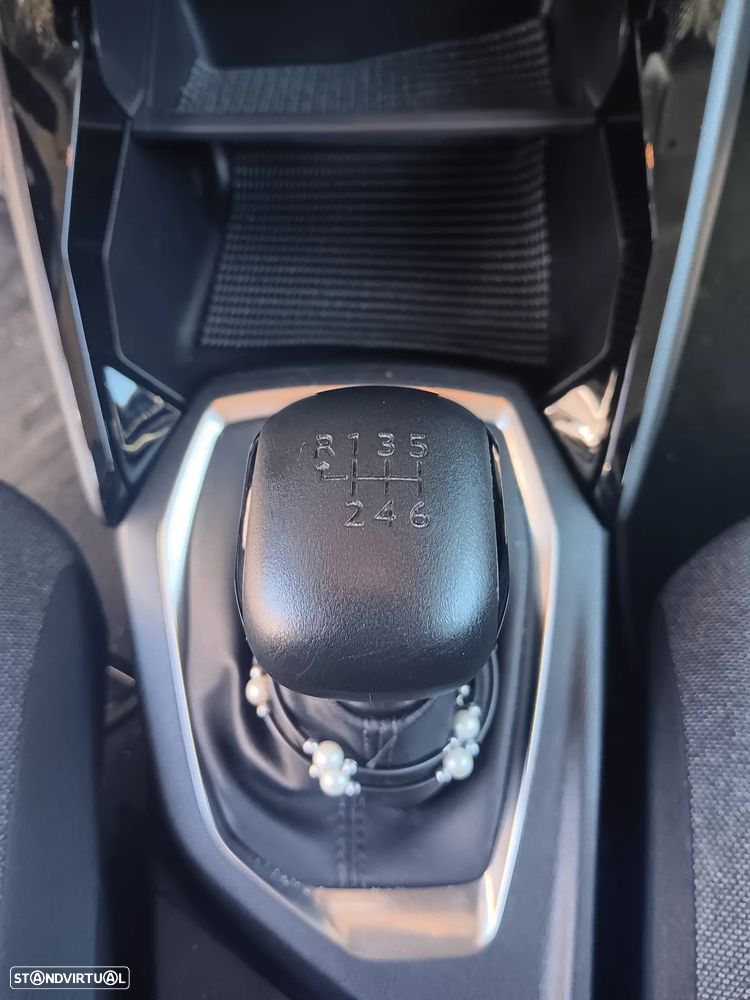 Peugeot 2008 PureTech 100 Active — fotografia 11