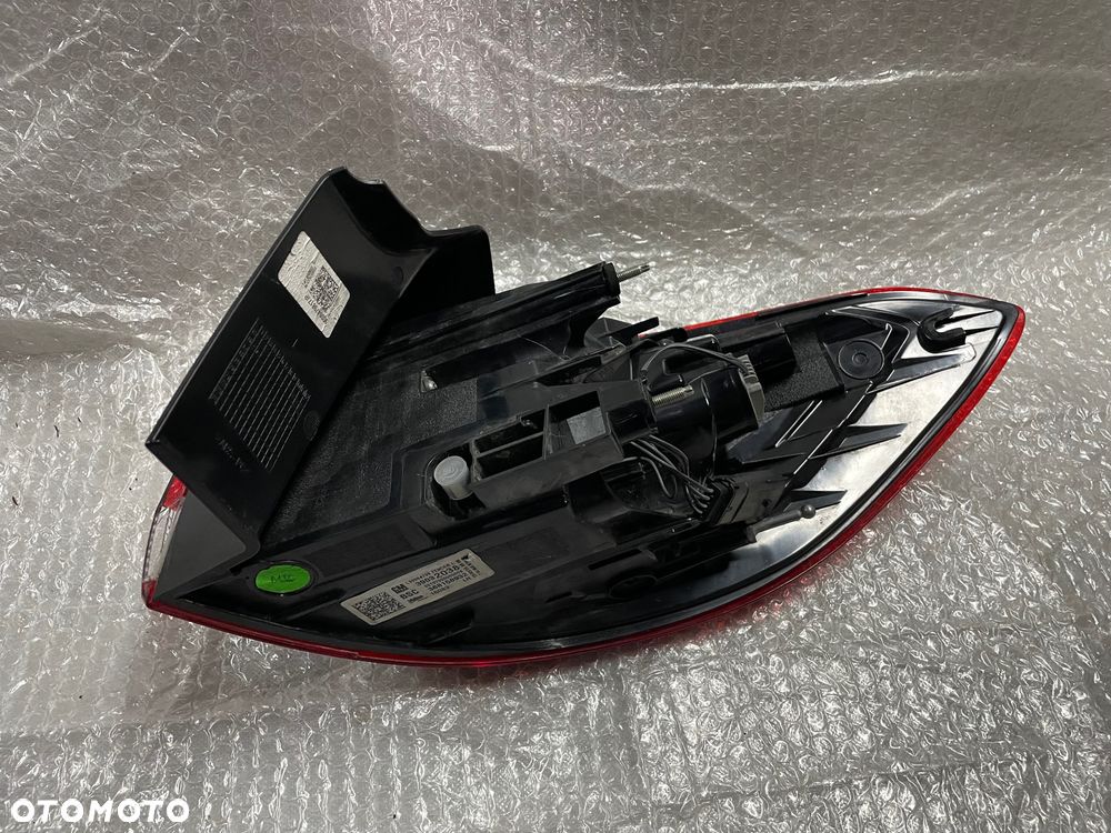 LAMPA TYŁ LEWA LED OPEL ASTRA V K 39032038 - 9