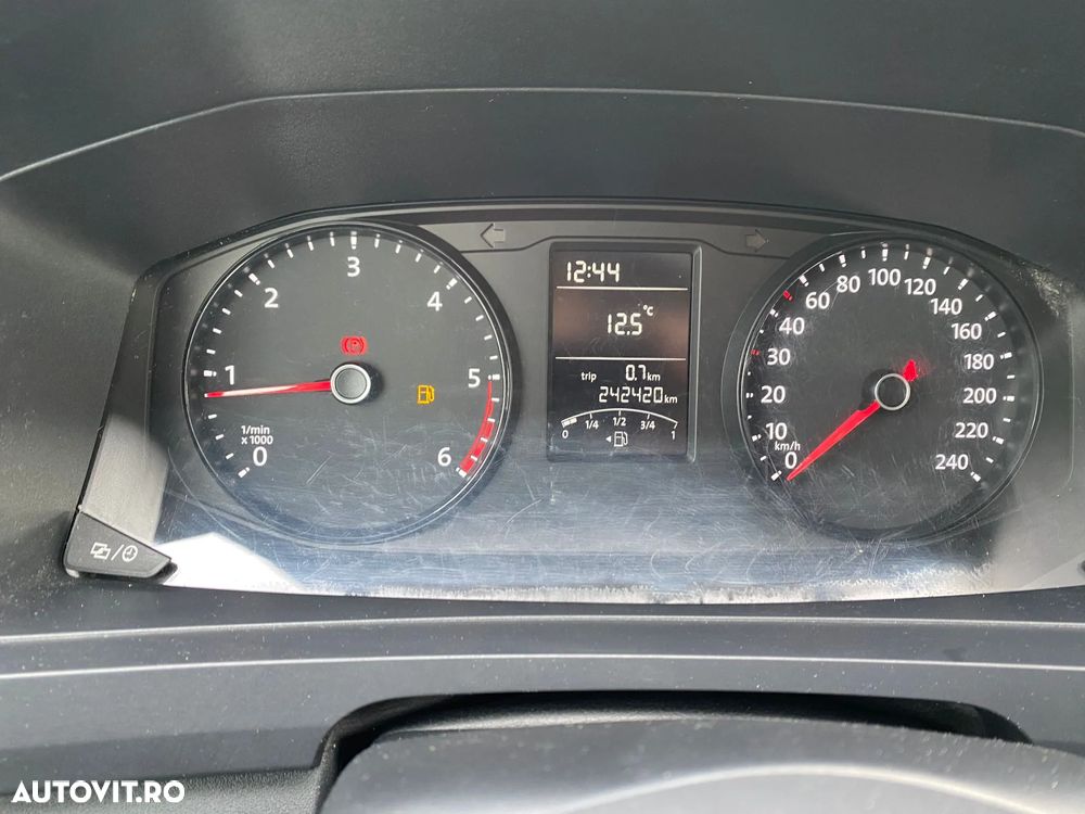 Volkswagen TRANSPORTER DOKA - 2