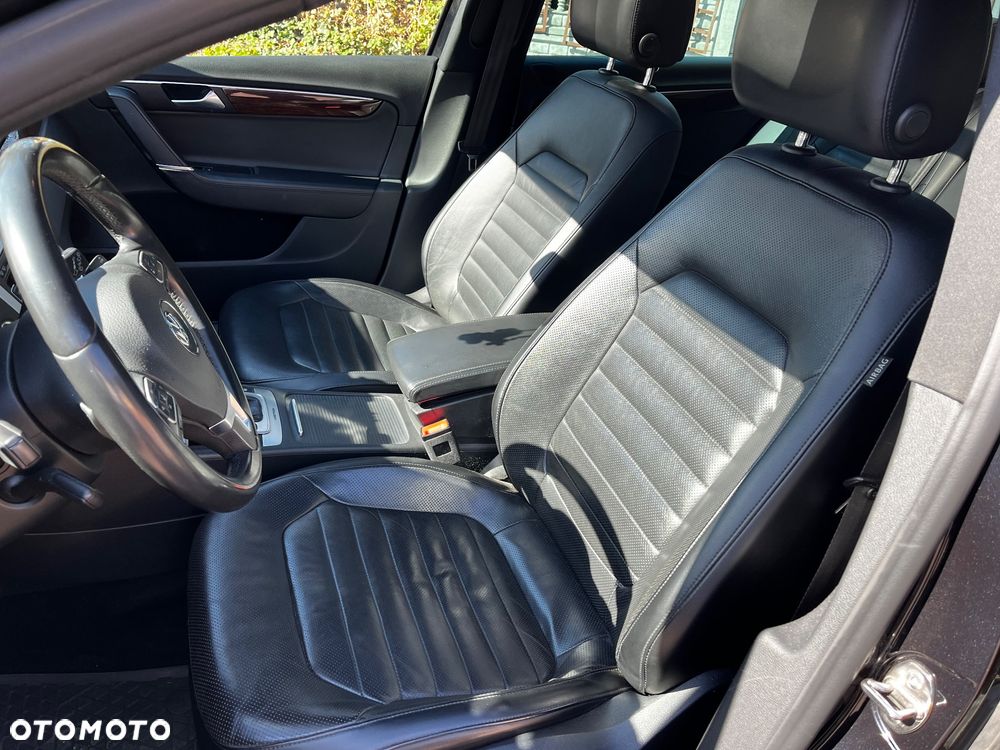 Volkswagen Passat 2.0 TDI 4Motion DSG BlueMotion Tech Exclusive - 21