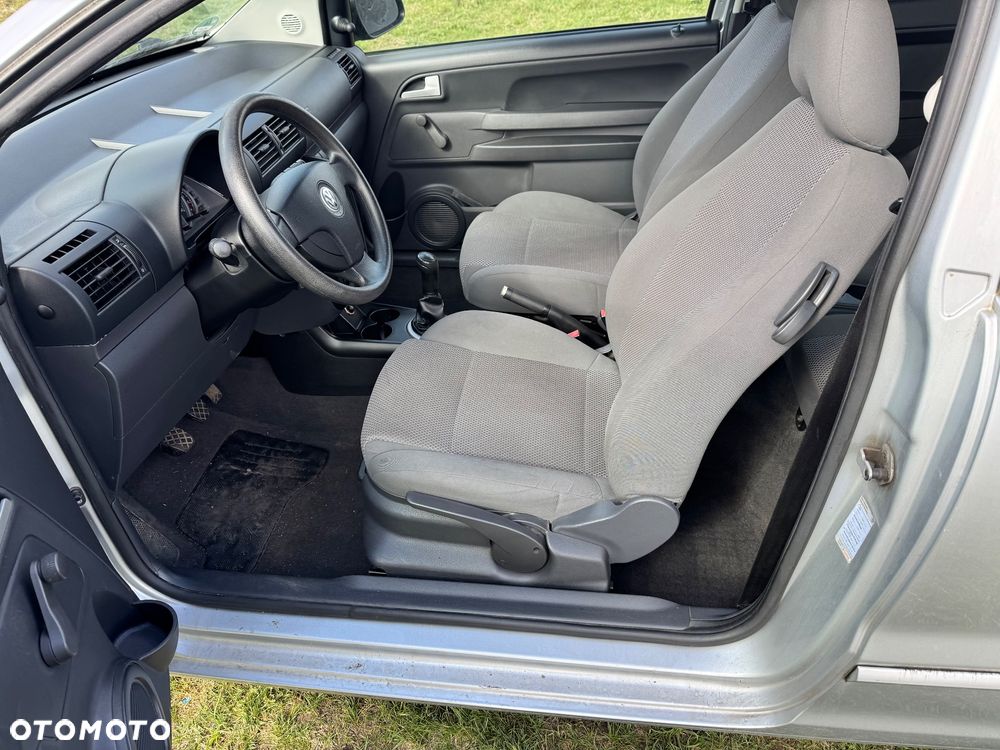 Volkswagen Fox - 22