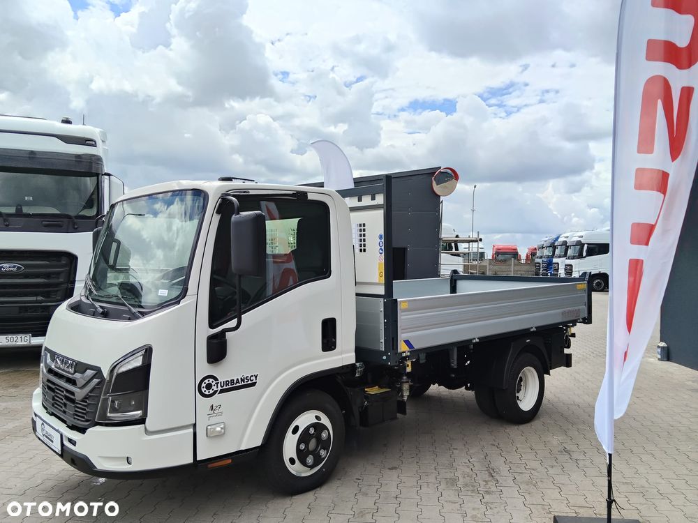 Isuzu M27 - 3