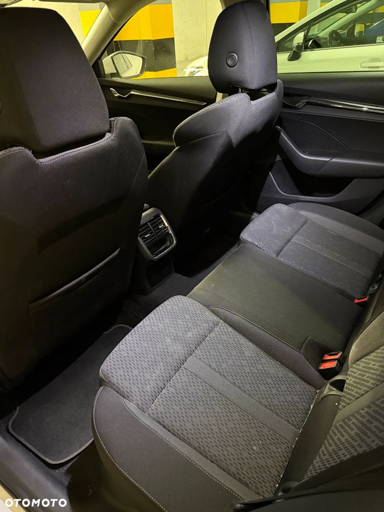 Skoda Octavia 2.0 TDI SCR Style DSG - 12