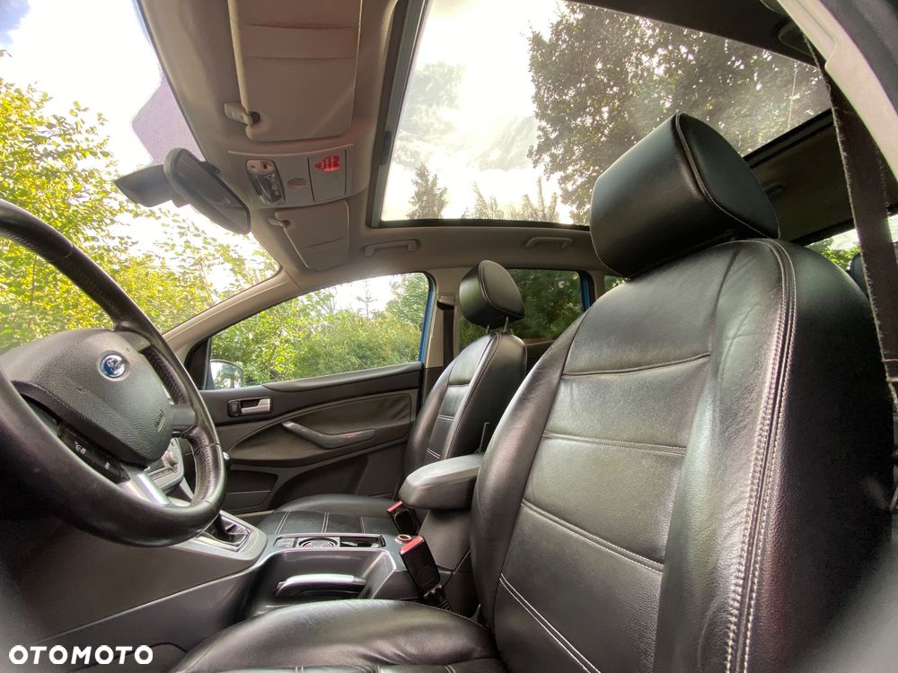 Ford Kuga - 21