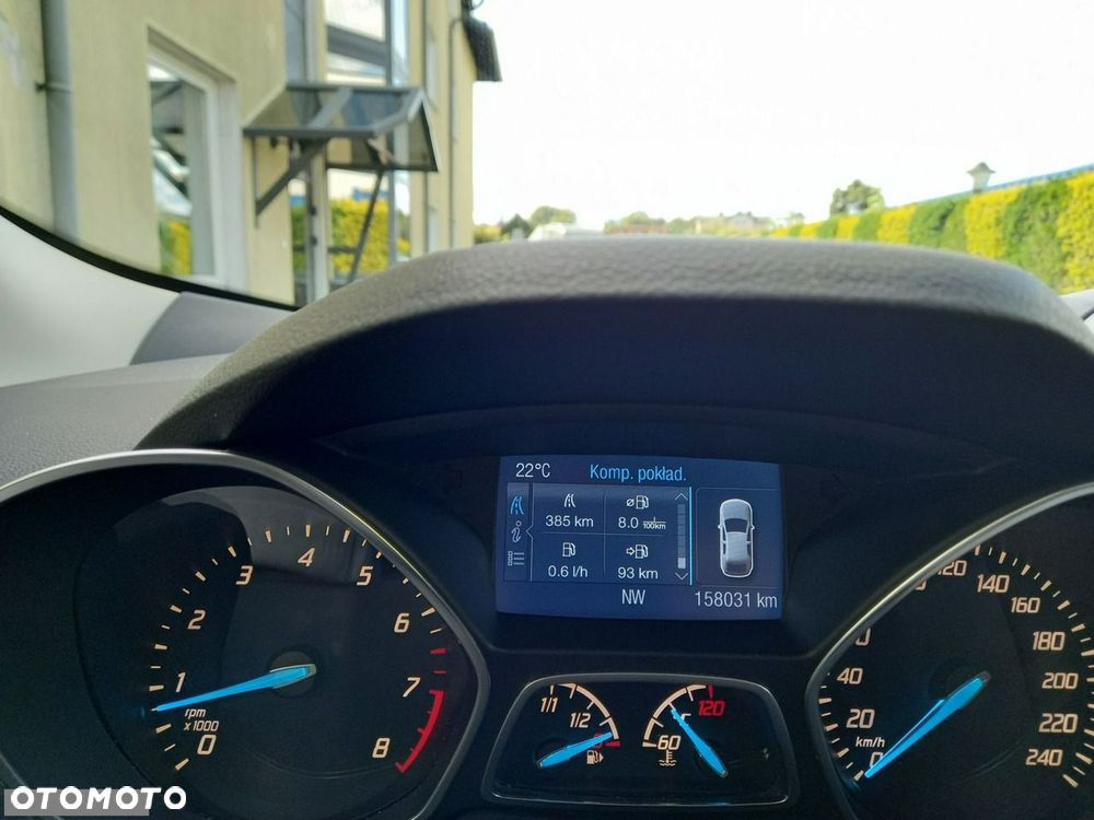 Ford Kuga 1.6 EcoBoost 2x4 Titanium - 28