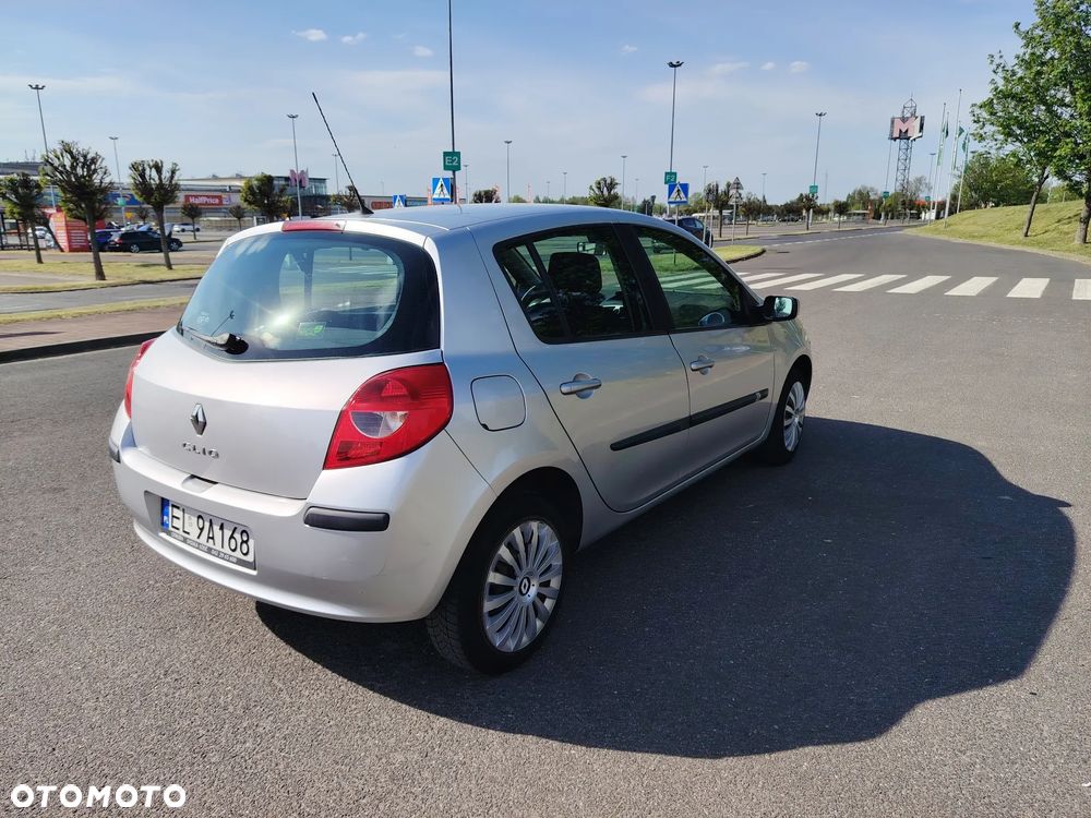 Renault Clio 1.2 16V Exception - 4