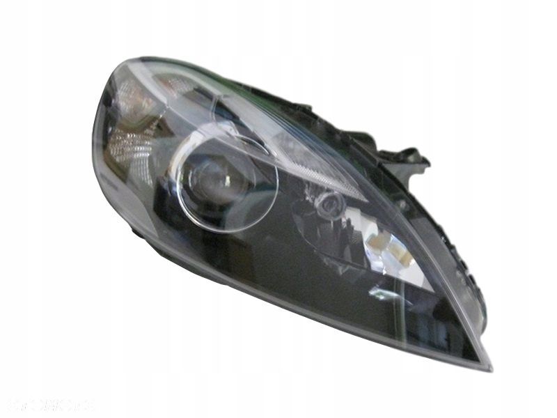 VOLVO V40CC lampa przednia prawa reflektor xenon 31420122 - 1