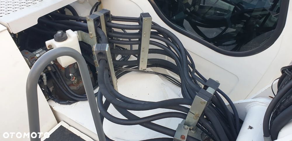 Liebherr 311 rok 2007 łyżka skarpowa hydr. + do kopania 2xpług klima oryginał - 15