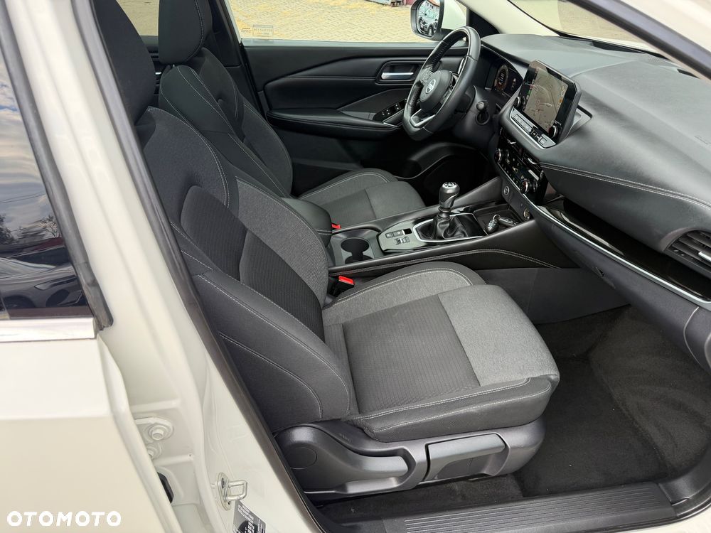 Nissan Qashqai 1.3 DIG-T mHEV Premiere Edition - 27