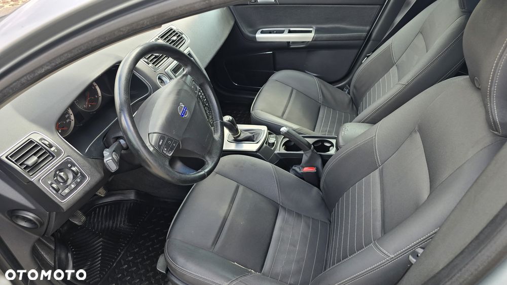 Volvo V50 - 23