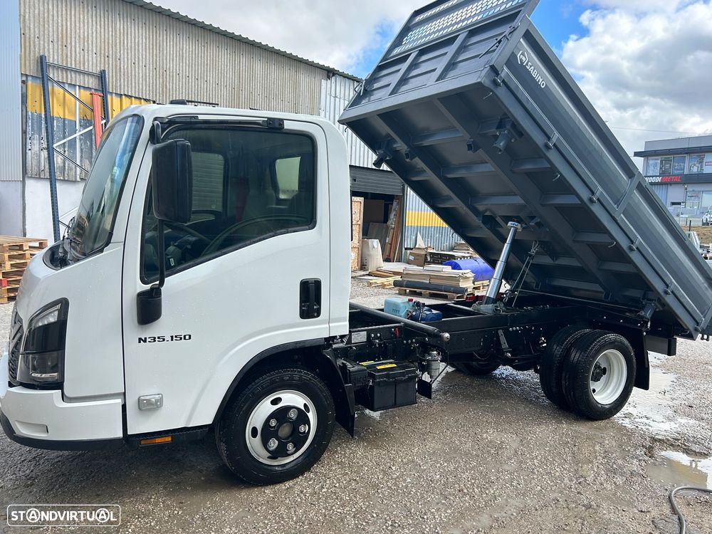 Isuzu NLR35/150 - 3