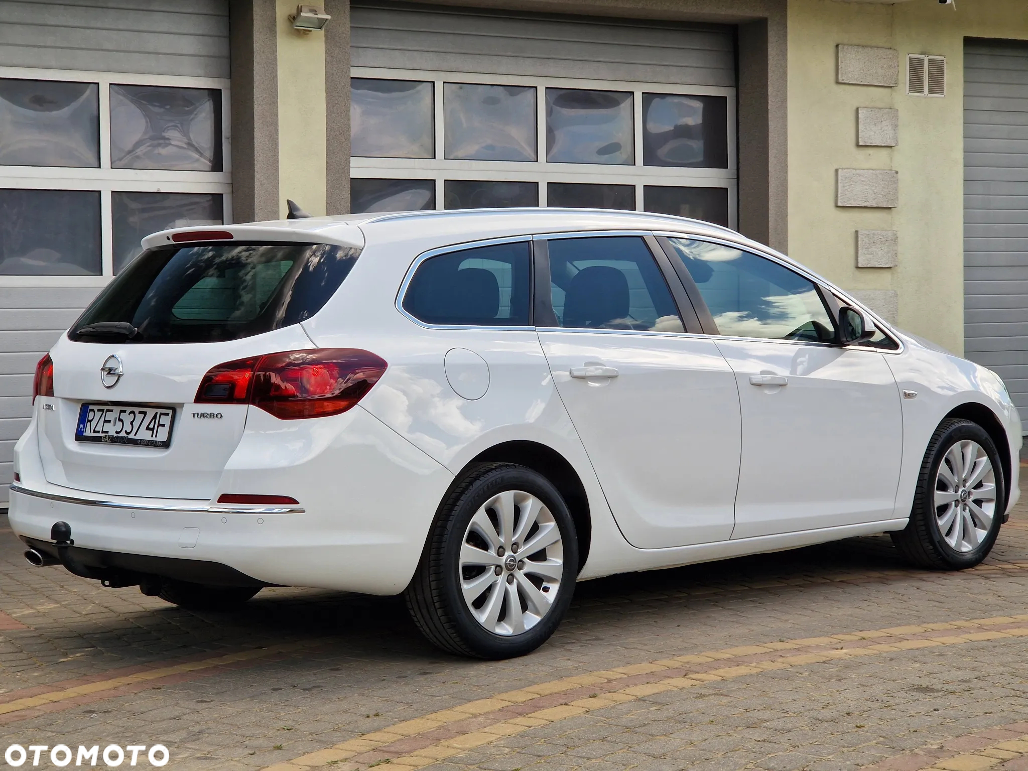 Opel Astra 1.4 Turbo Cosmo - 18