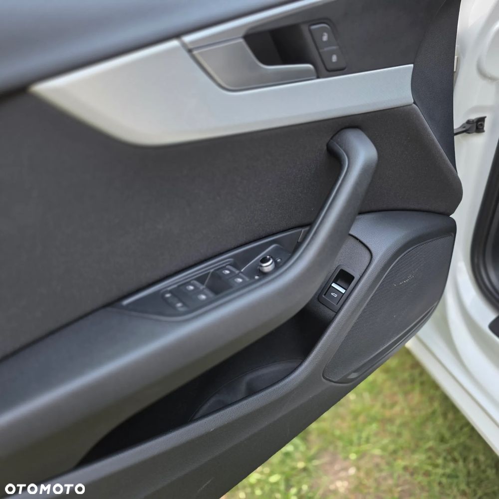 Audi A4 Avant 2.0 TDI quattro - 14