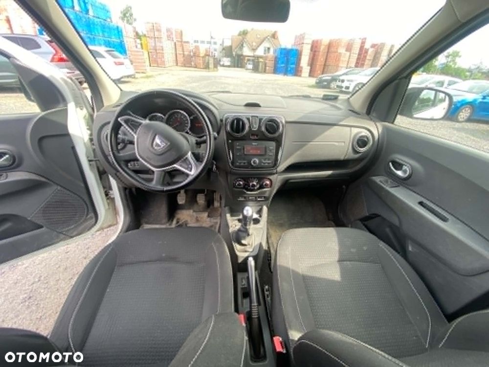 Dacia Lodgy 1.2 TCe Stepway - 10