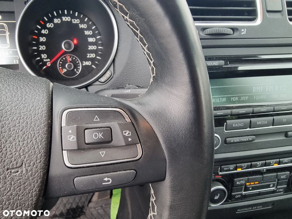 Volkswagen Golf - 27