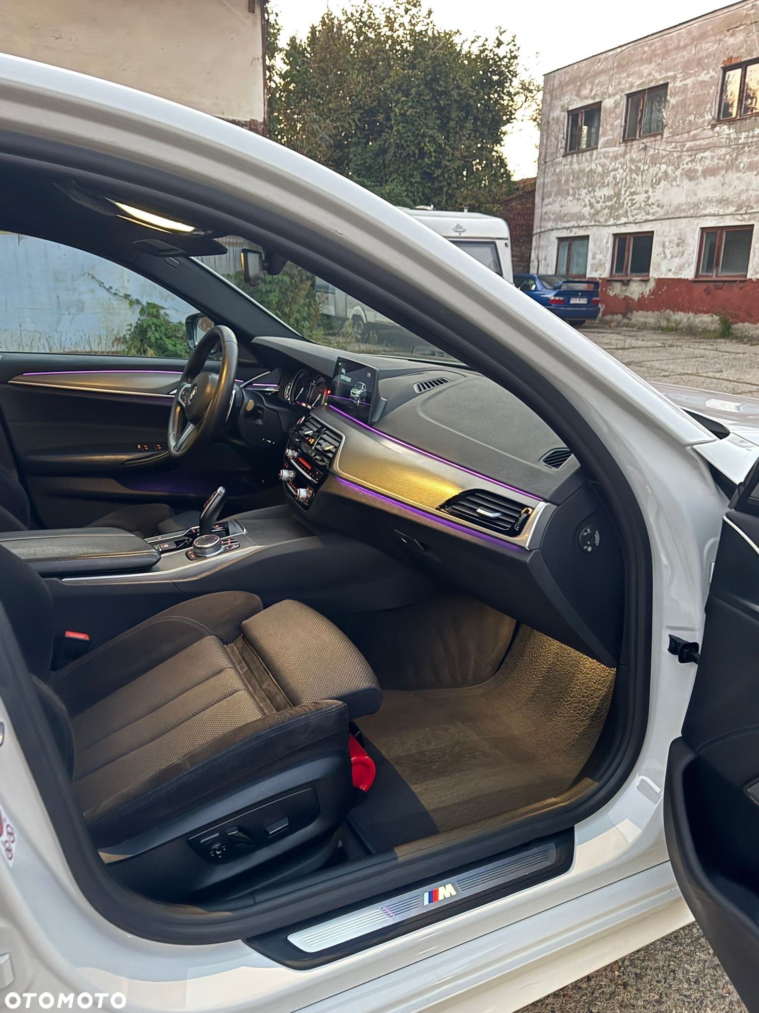 BMW Seria 5 520d xDrive M Sport sport - 12
