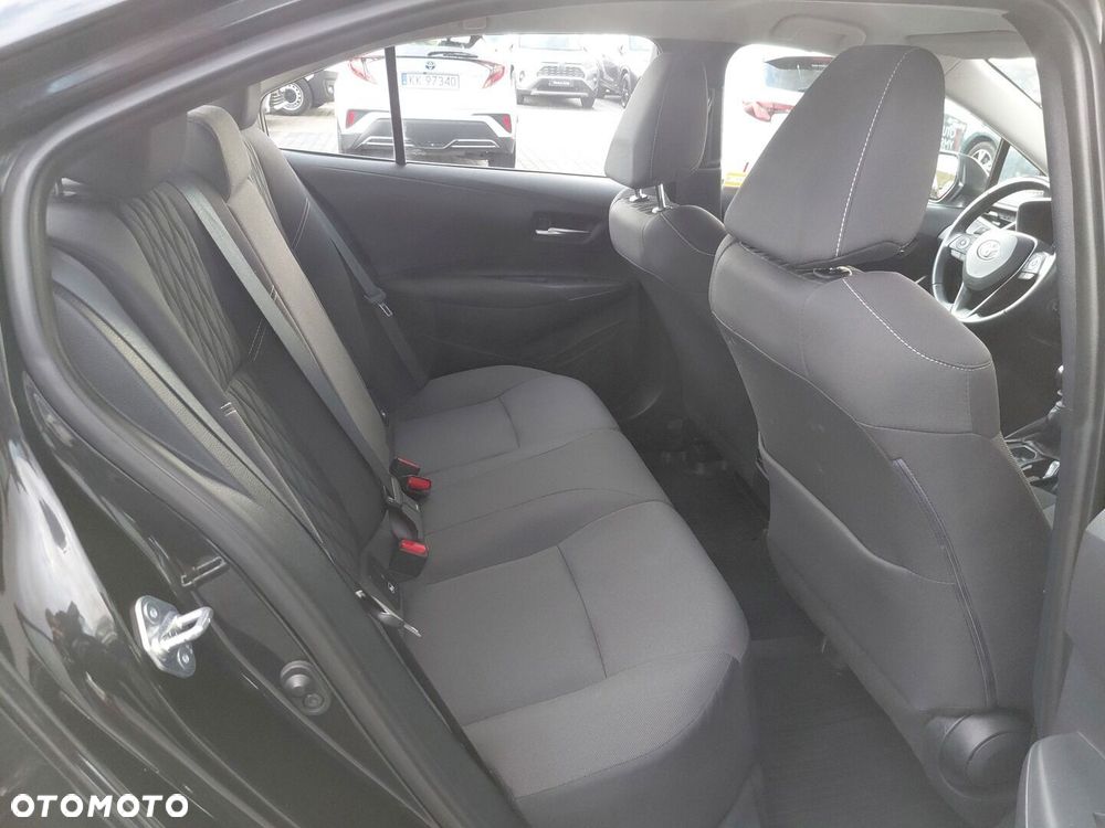 Toyota Corolla - 10