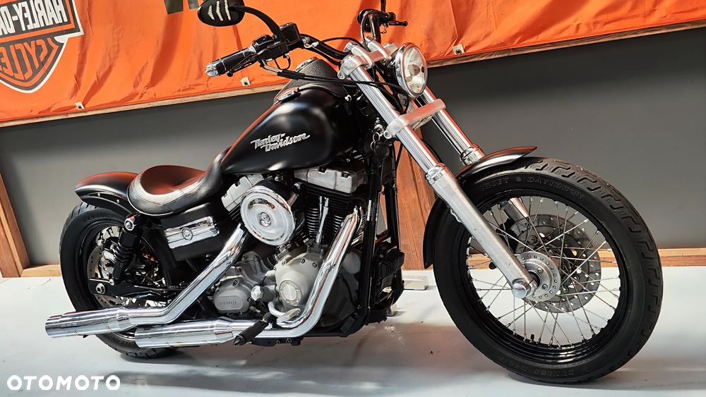 Harley-Davidson Dyna Street Bob - 3
