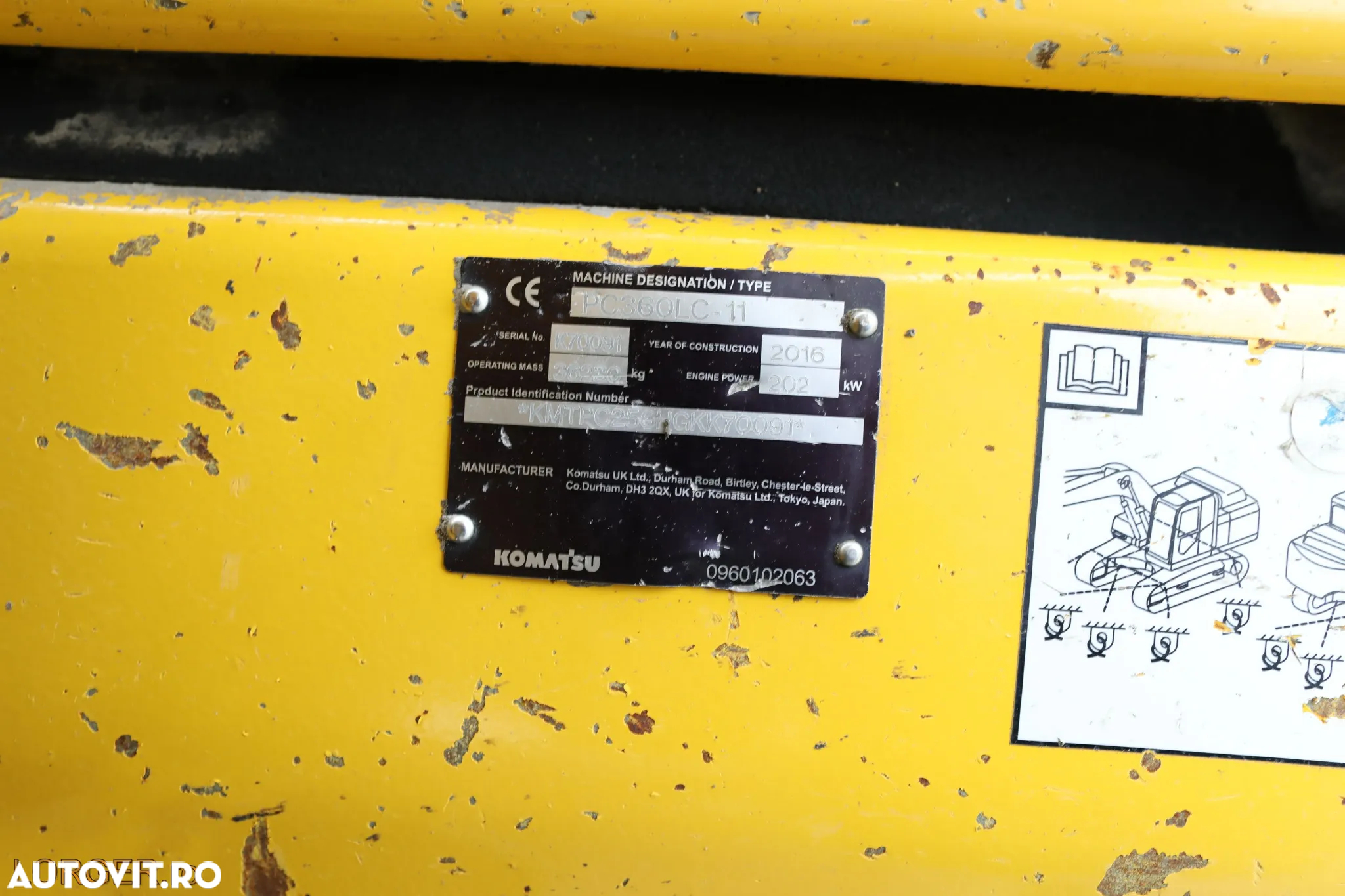 Komatsu PC 360 LC - 11 - 18
